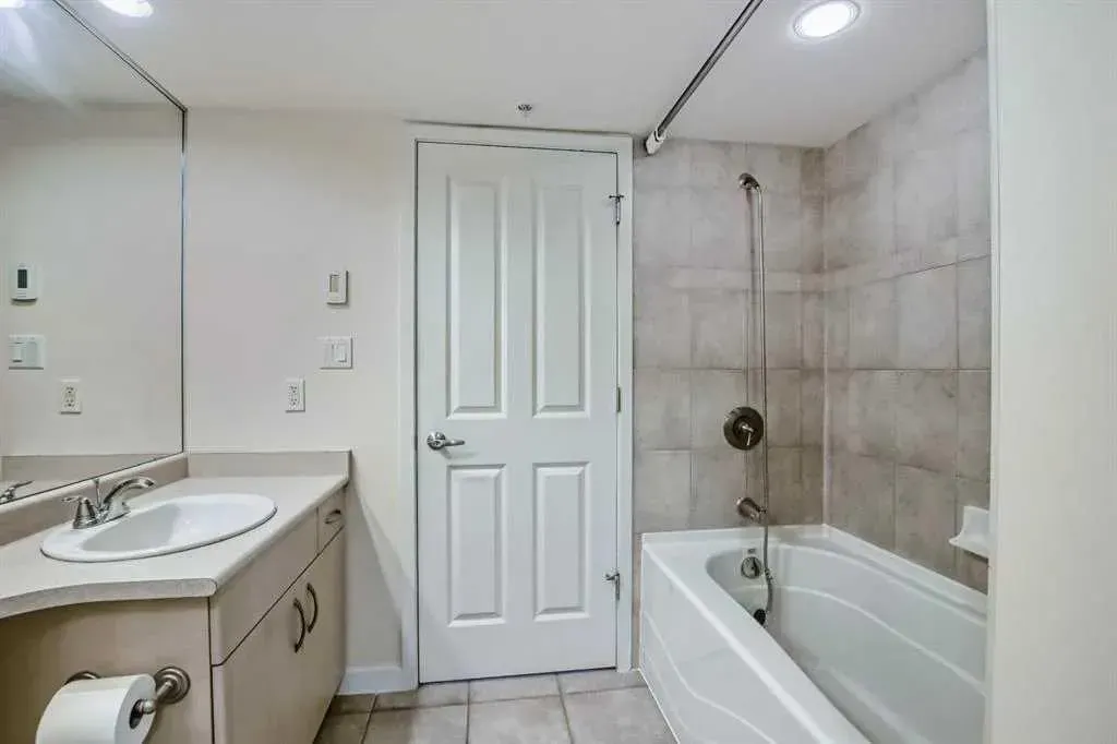 1108 6 Avenue SW, #209