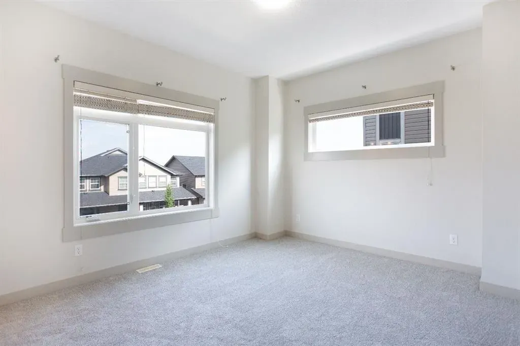 21 Skyview Point Link NE