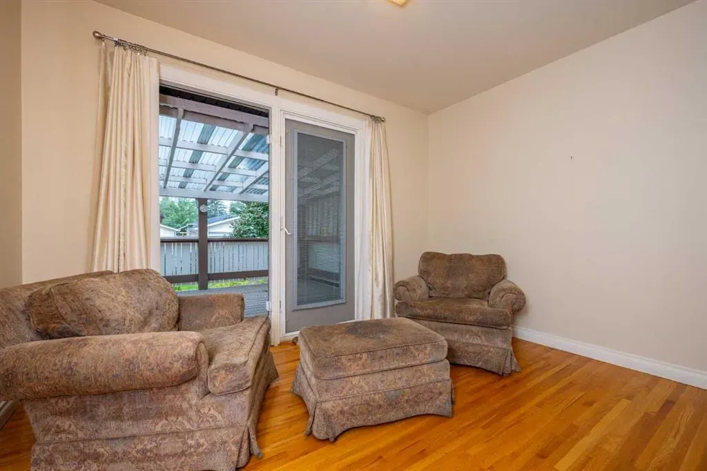 15 Harrow Crescent SW