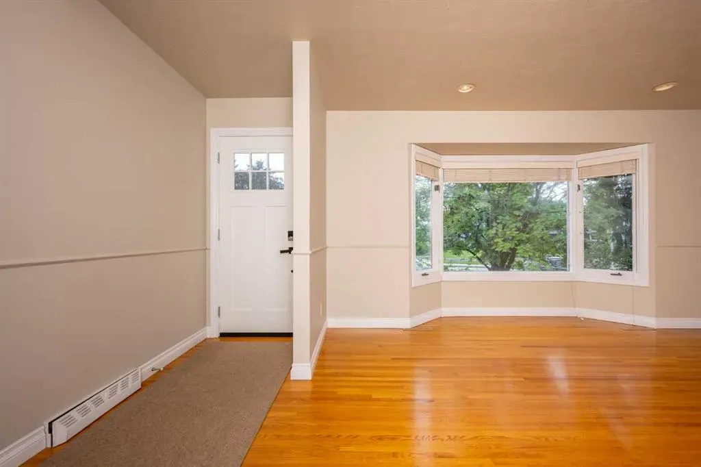 15 Harrow Crescent SW
