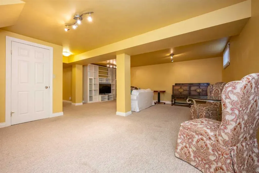 15 Harrow Crescent SW