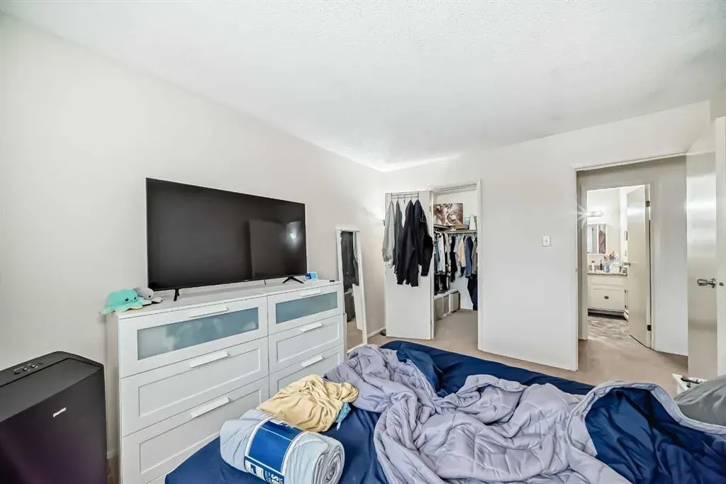 315 southampton Drive, #7312