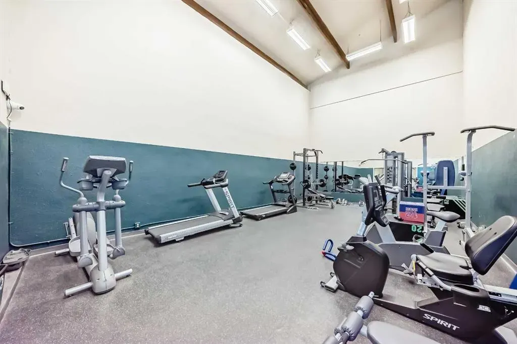 315 southampton Drive, #7312