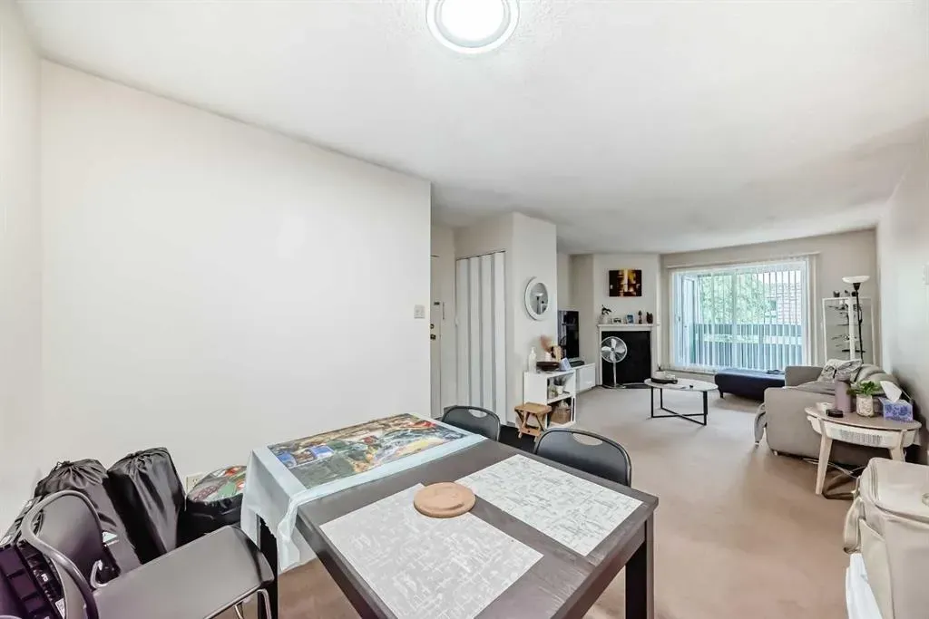 315 southampton Drive, #7312