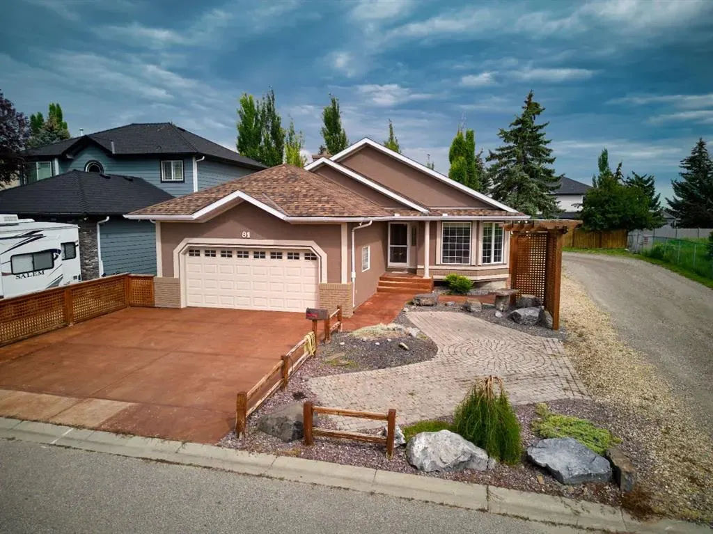 81 Sundown Manor SE