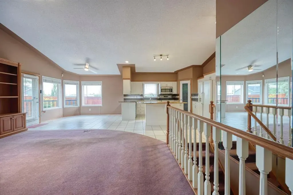 81 Sundown Manor SE