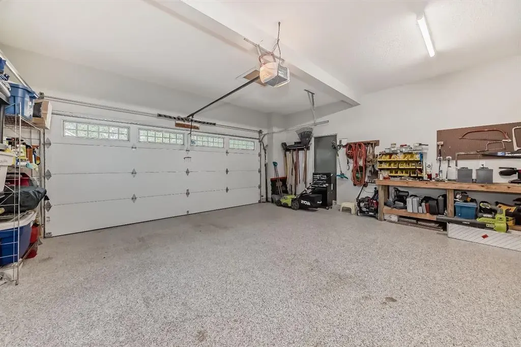 31 Riverview Drive