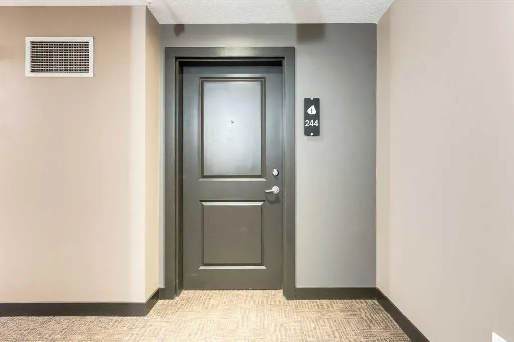 35 Aspenmont Heights SW, #244