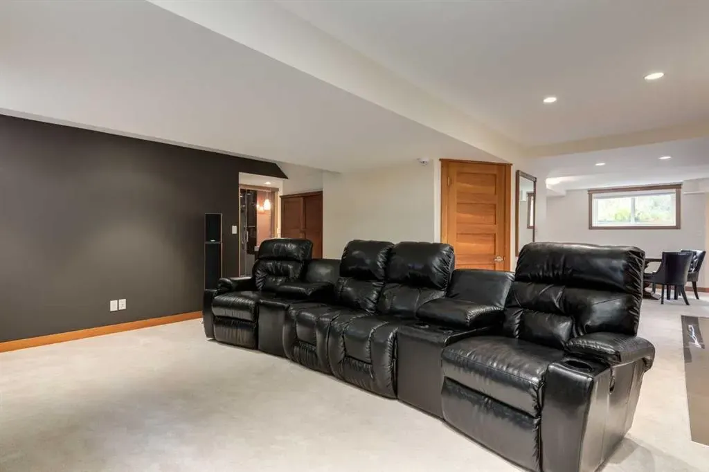 51 Signal Hill Mews SW
