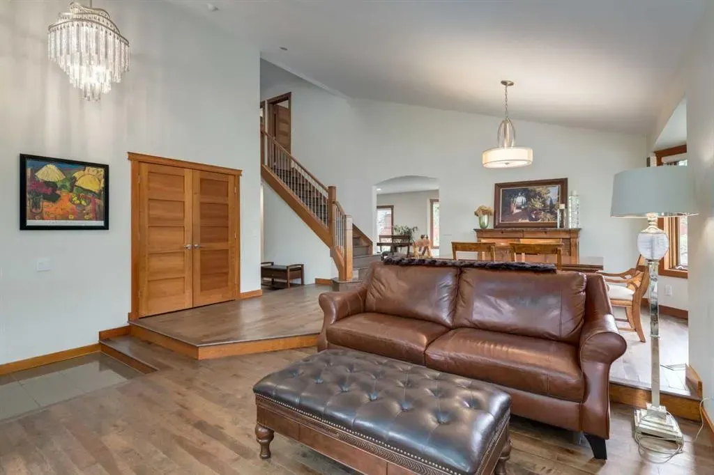 51 Signal Hill Mews SW