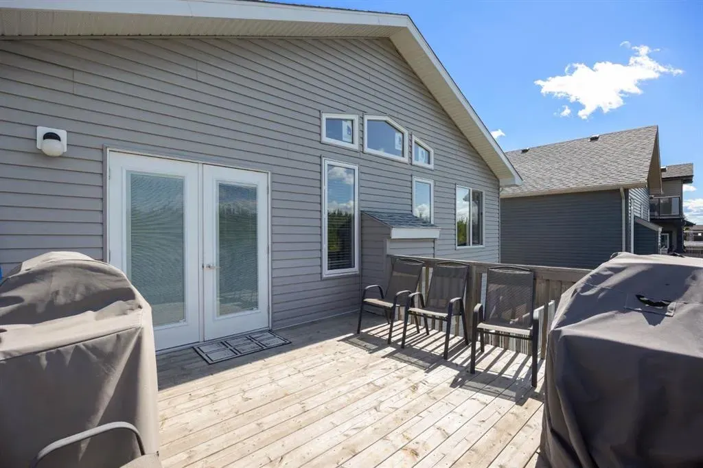 457 Walnut Crescent