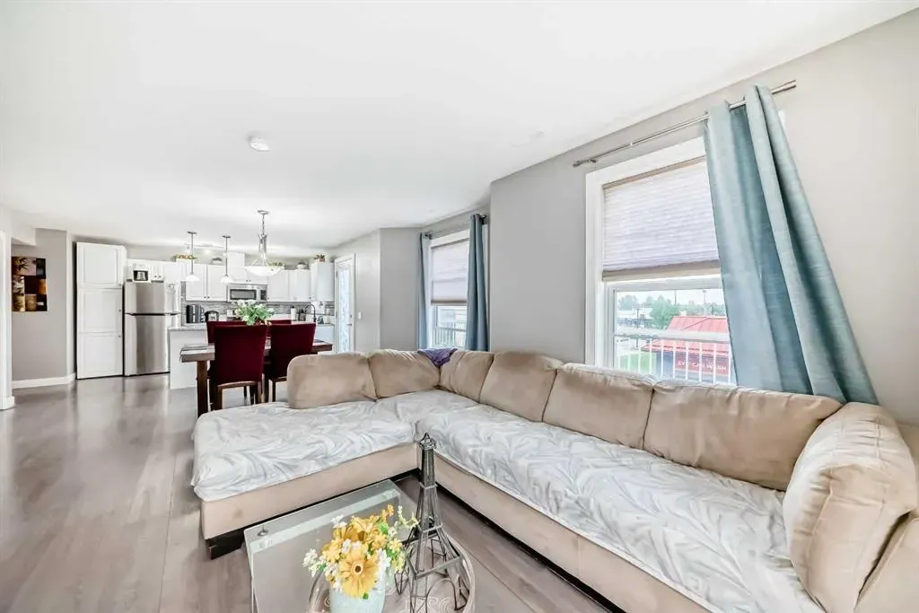 50 Westland Road, #302