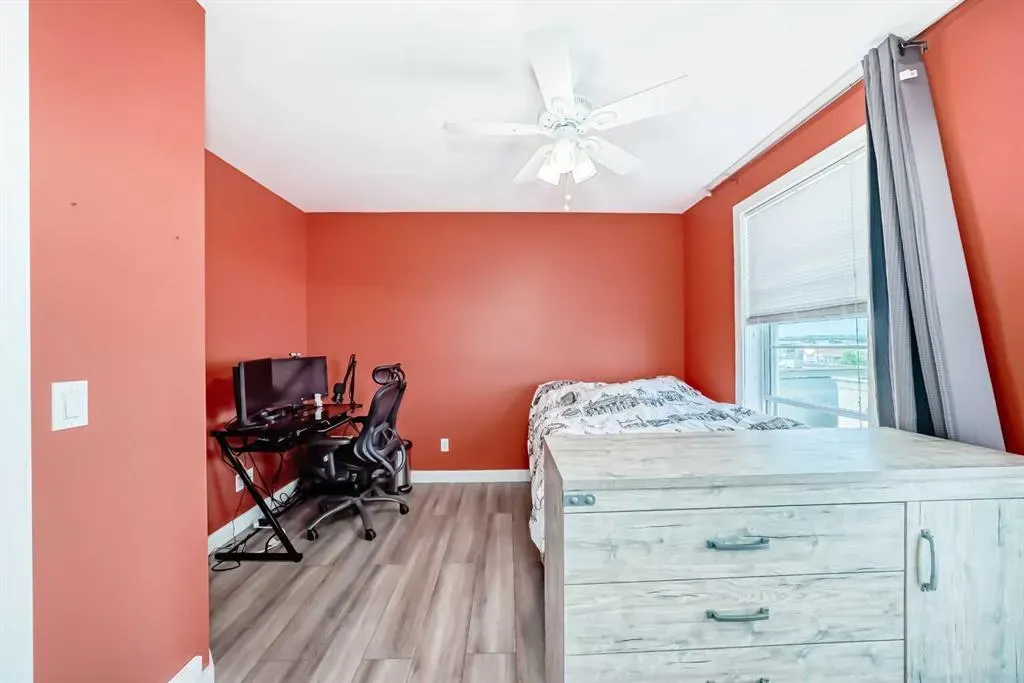 50 Westland Road, #302