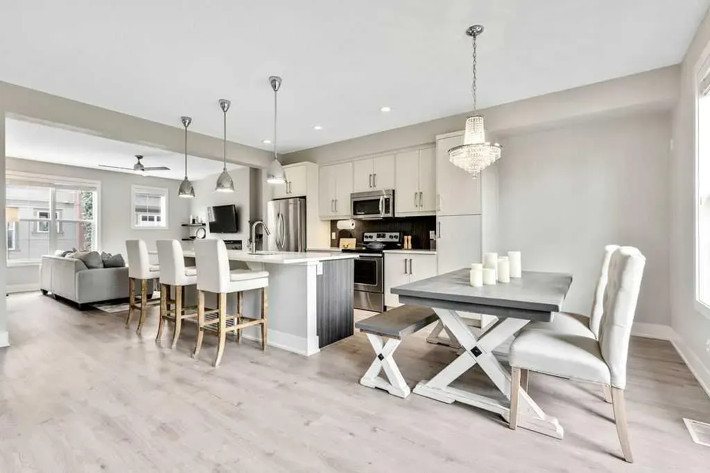 44 Quarry Lane SE