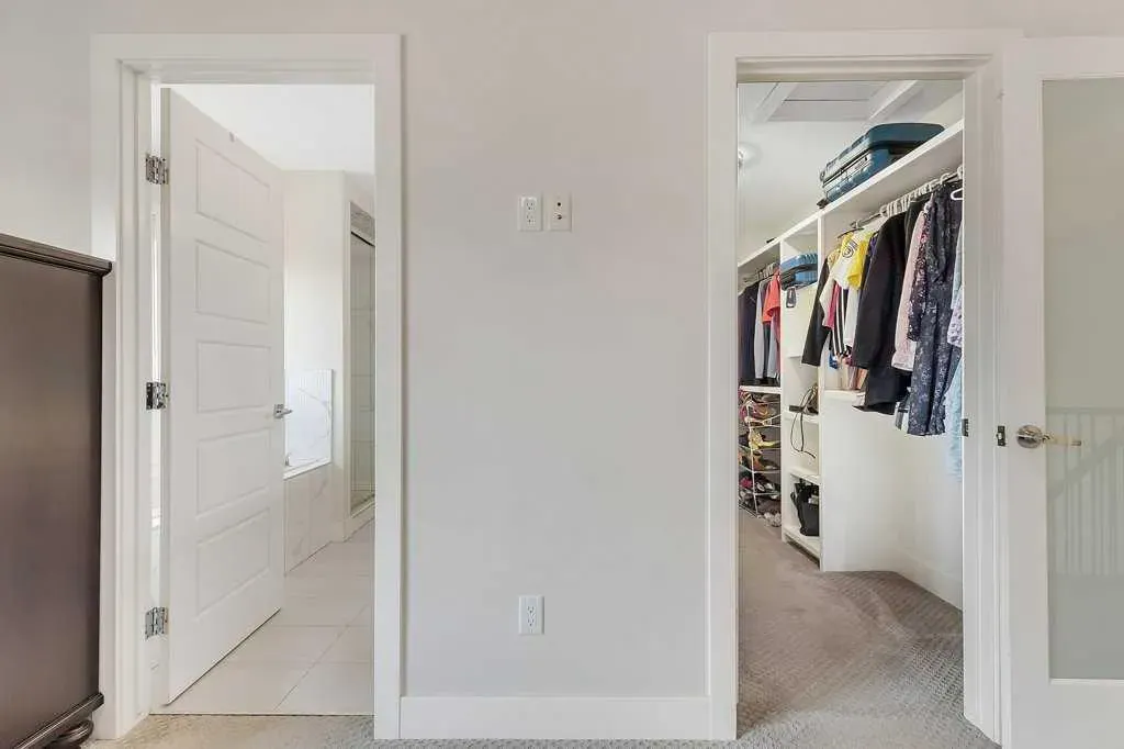 233 Kingsbury Close SE