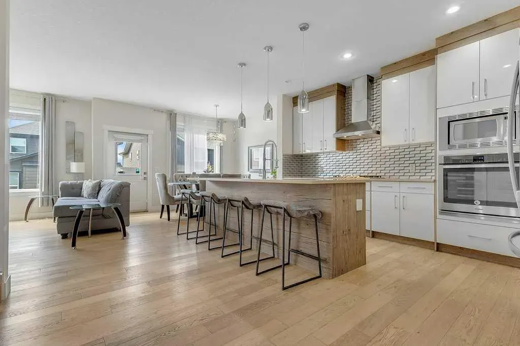 233 Kingsbury Close SE