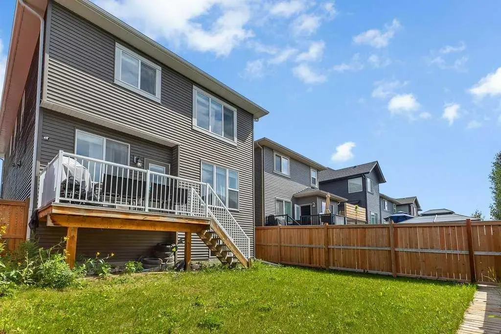 233 Kingsbury Close SE