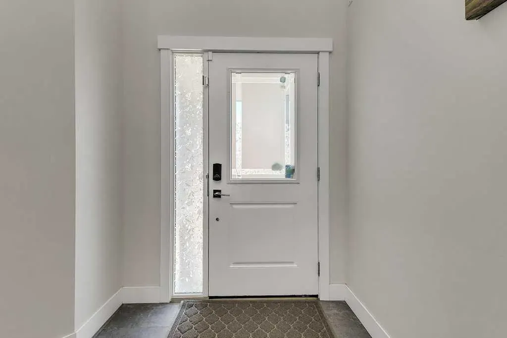 233 Kingsbury Close SE
