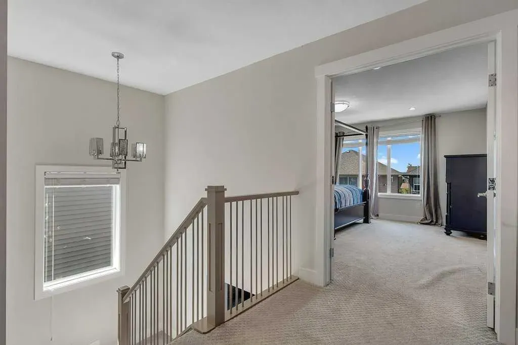 233 Kingsbury Close SE
