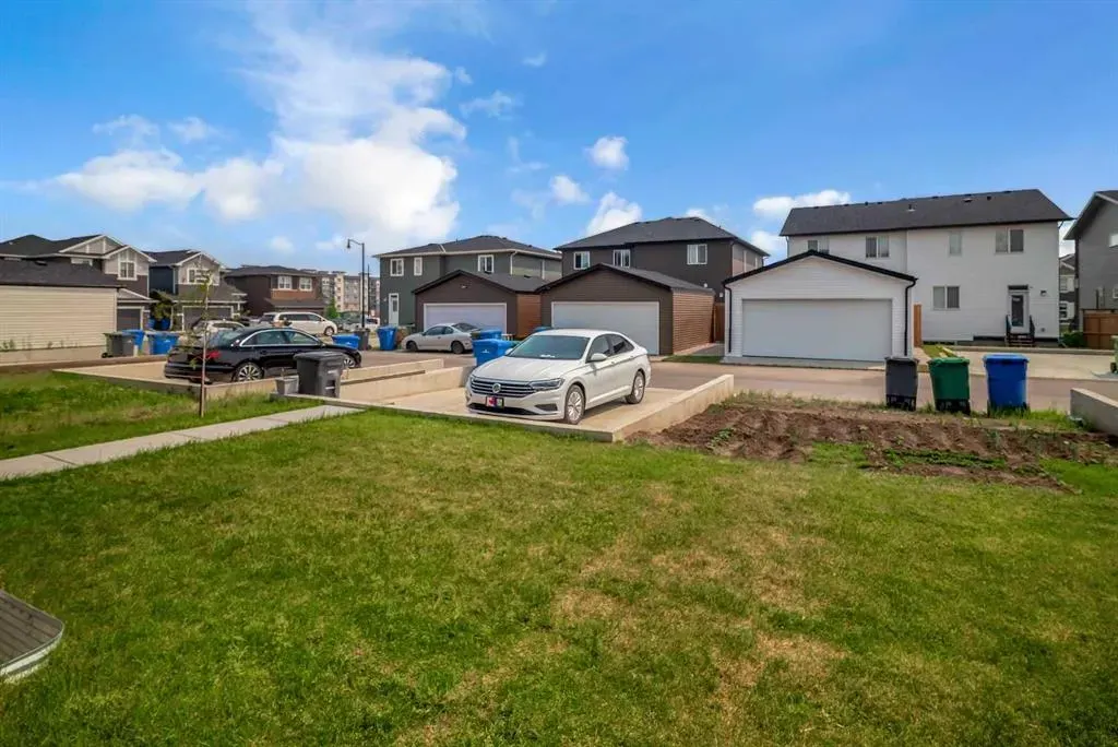 190 Dawson Harbour Rise