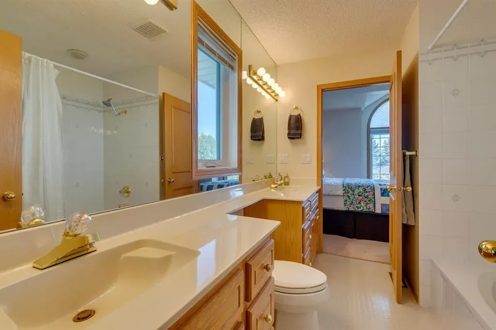 1517 Evergreen Hill SW
