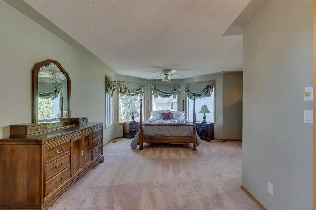 1517 Evergreen Hill SW