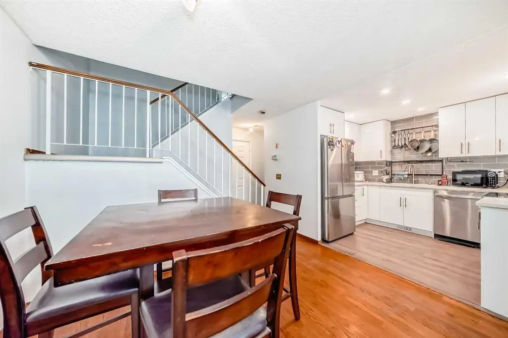 28 Berwick Crescent NW, #63