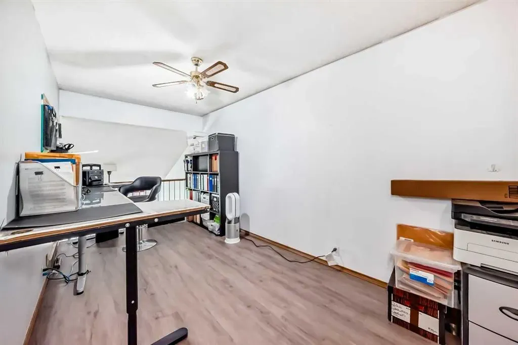 28 Berwick Crescent NW, #63