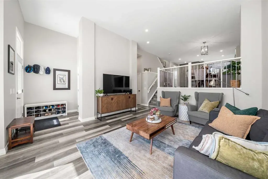 374 Magnolia Square SE