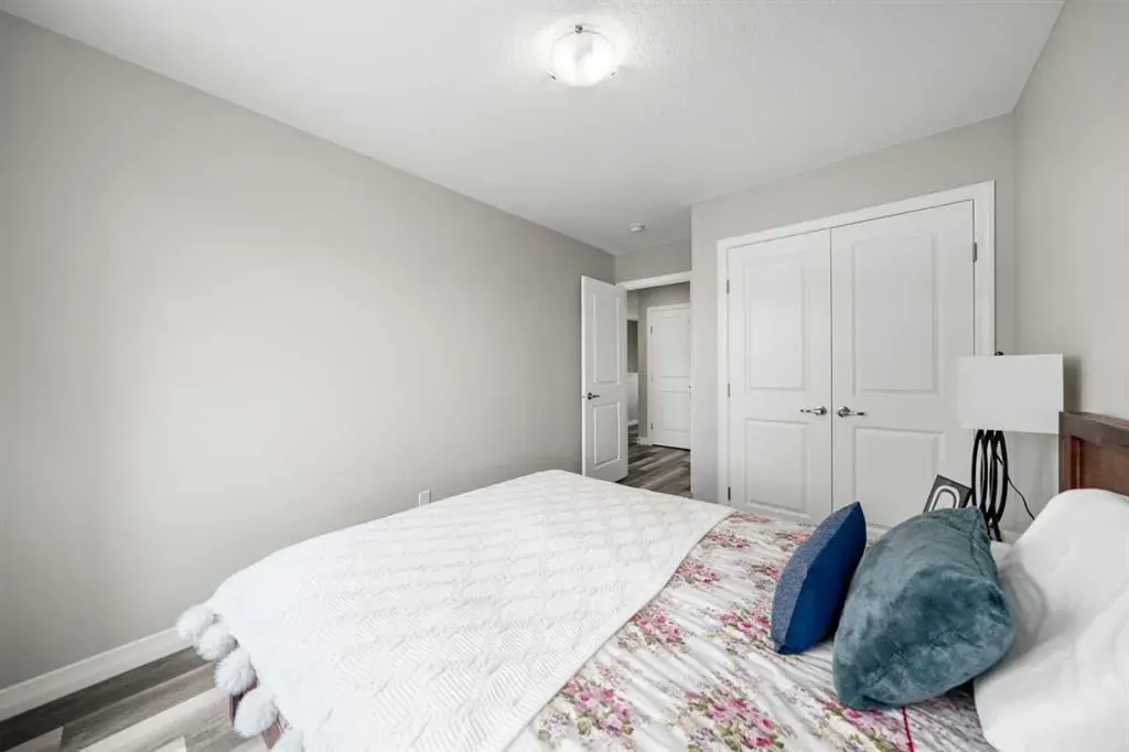 374 Magnolia Square SE