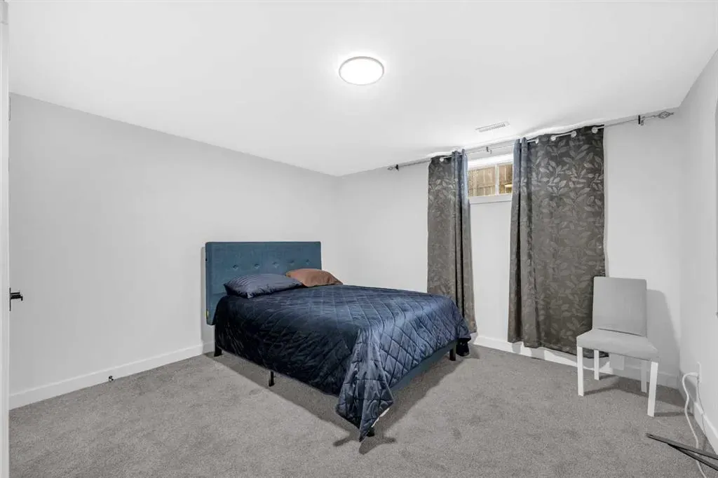 126 Oakmere Point