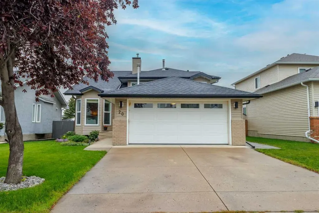20 Macewan Ridge Gate NW