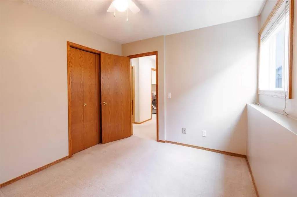 20 Macewan Ridge Gate NW