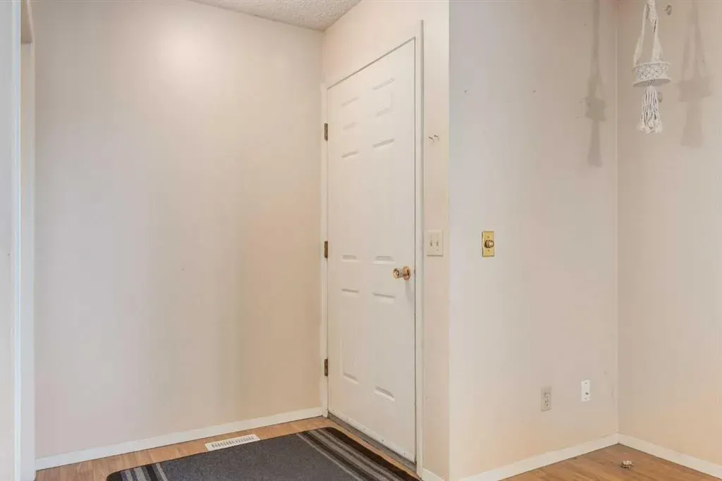 103 Shawglen Way SW