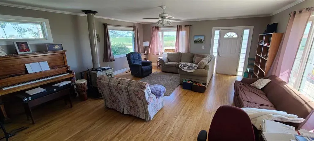94038 Range Road 172