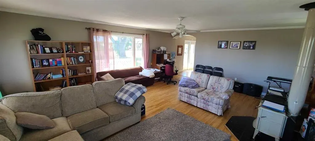 94038 Range Road 172