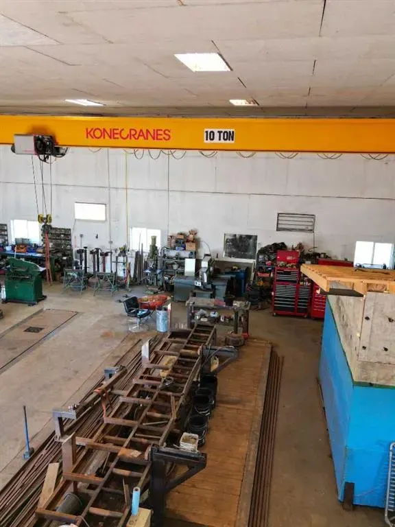 94038 Range Road 172