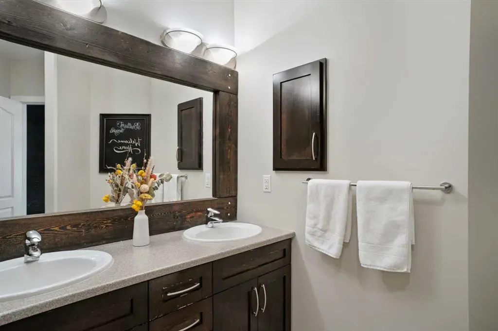 30 Discovery Ridge Close SW, #325