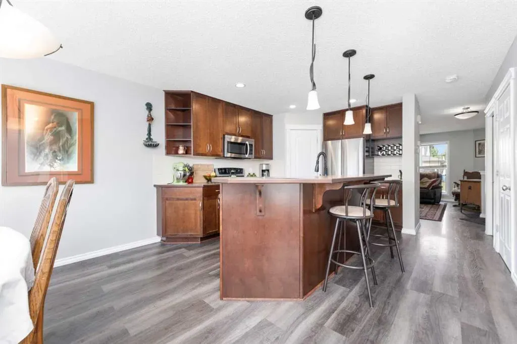 9 Drake Landing Way