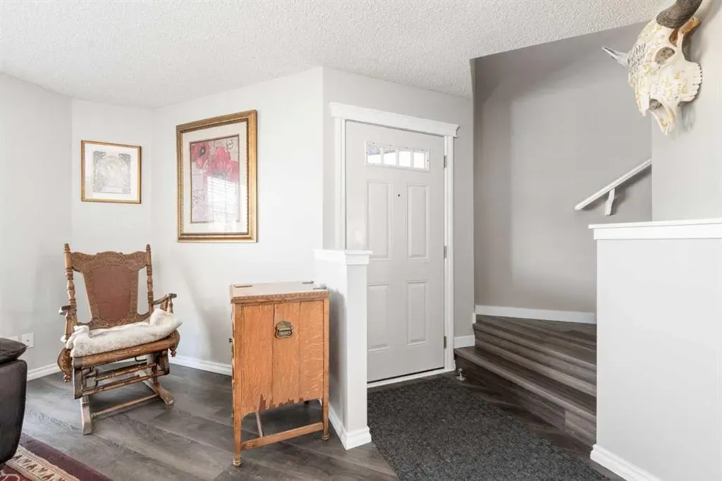 9 Drake Landing Way