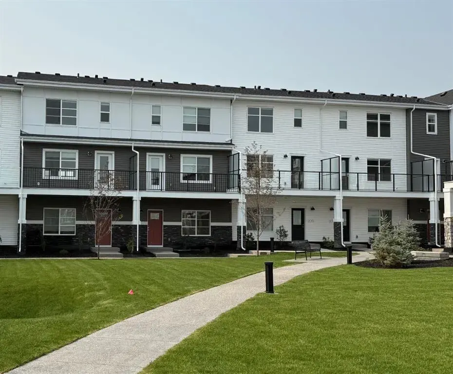 135 Belmont Passage SW, #208