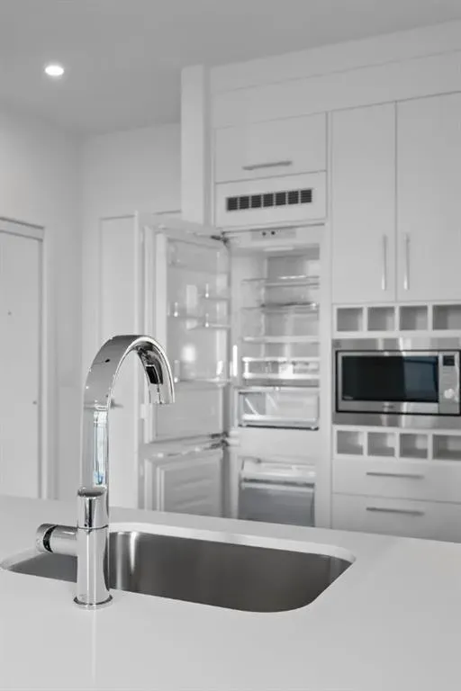 8370 Broadcast Avenue SW, #402