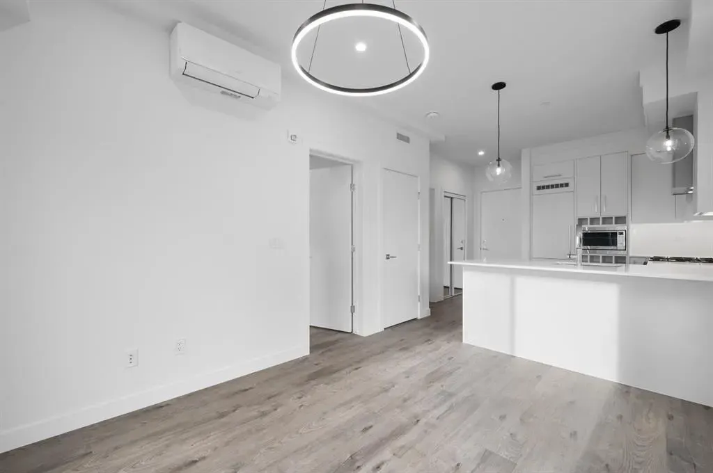 8370 Broadcast Avenue SW, #402