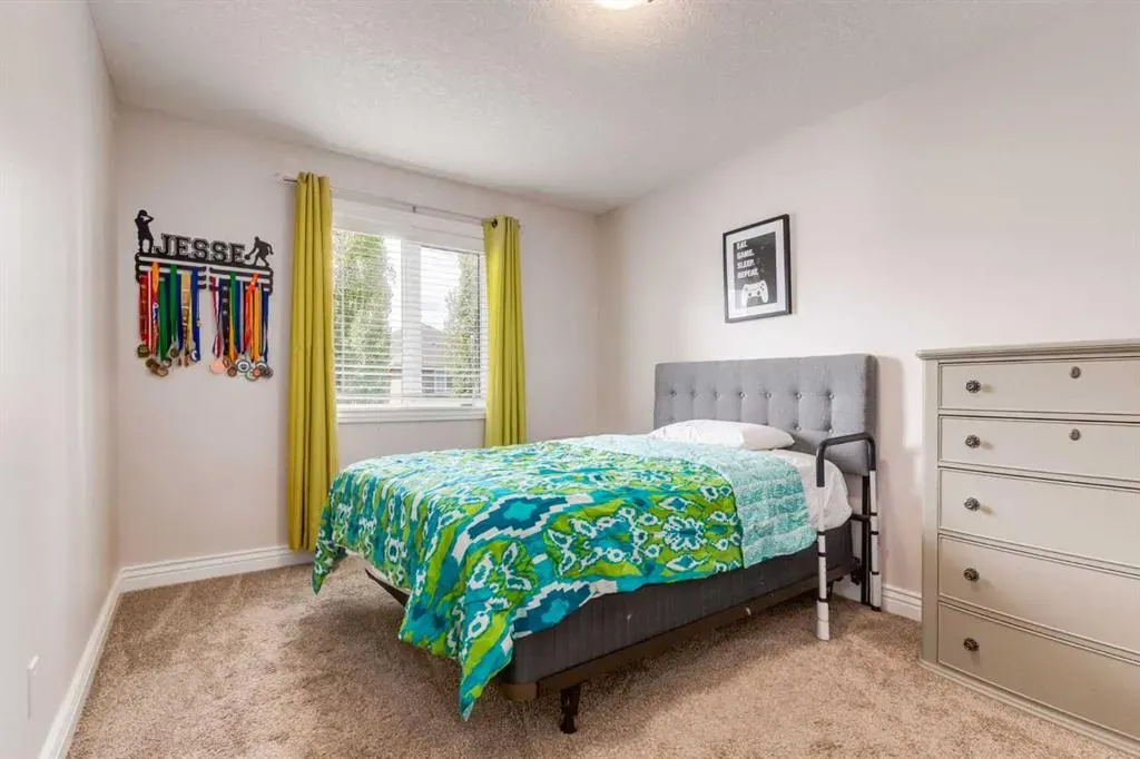 213 Evergreen Plaza SW