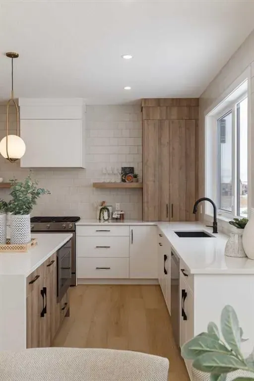 345 Limestone Bay
