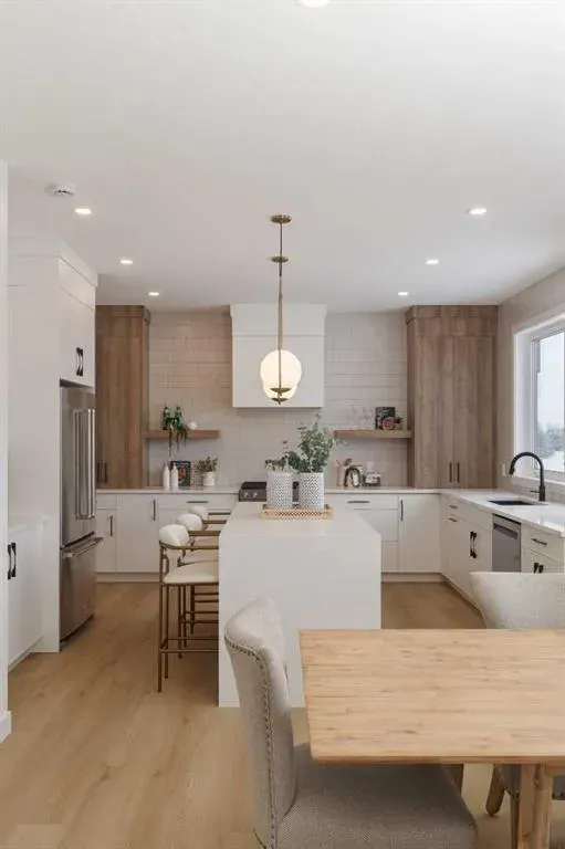 345 Limestone Bay