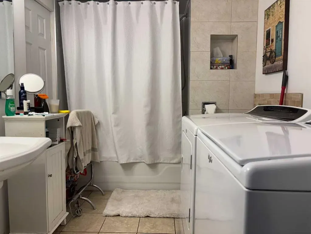 649 Main Street NW, #20