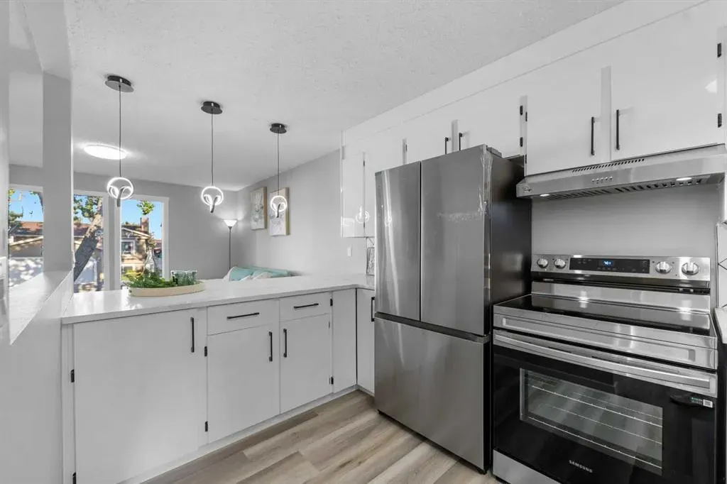152 Castlebrook Rise NE