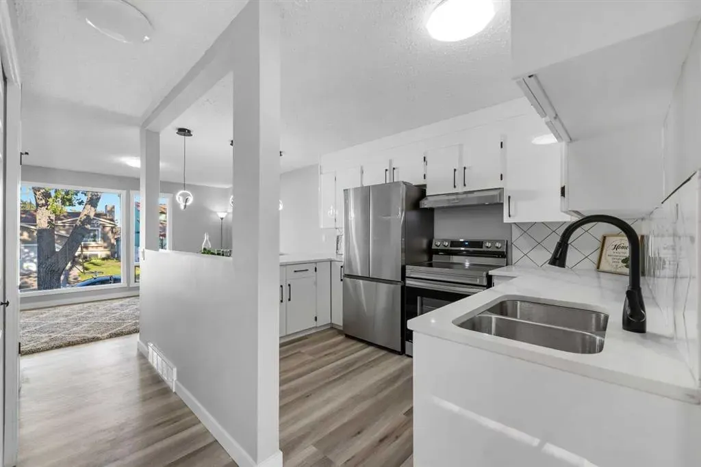 152 Castlebrook Rise NE