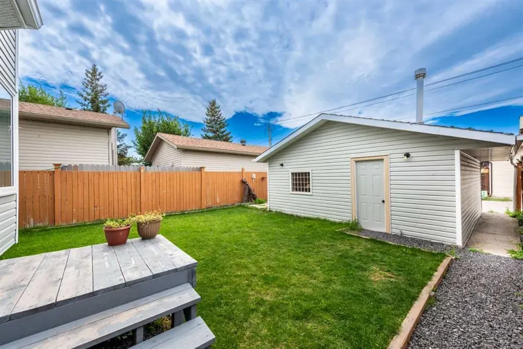 39 Tararidge Drive NE